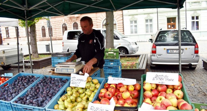 severočeské farmářské trhy jirkov (9).jpg